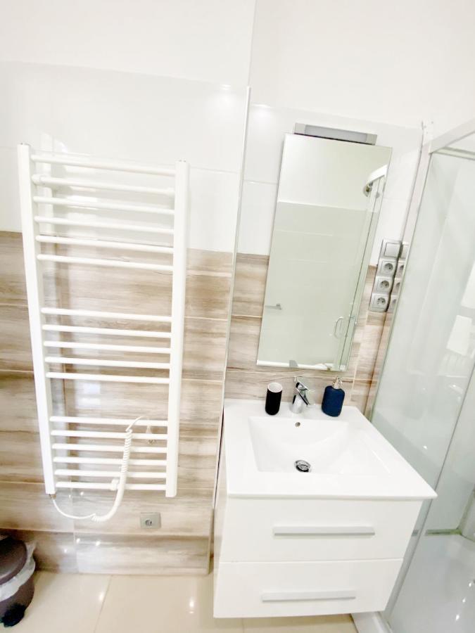 Luxury Apartment In The Centre Ac Parking Garden Budapest Esterno foto