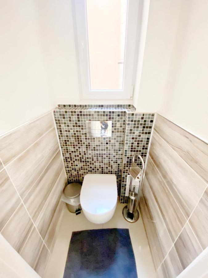 Luxury Apartment In The Centre Ac Parking Garden Budapest Esterno foto