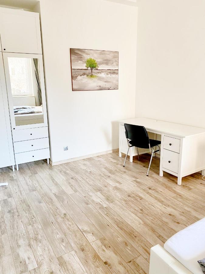 Luxury Apartment In The Centre Ac Parking Garden Budapest Esterno foto